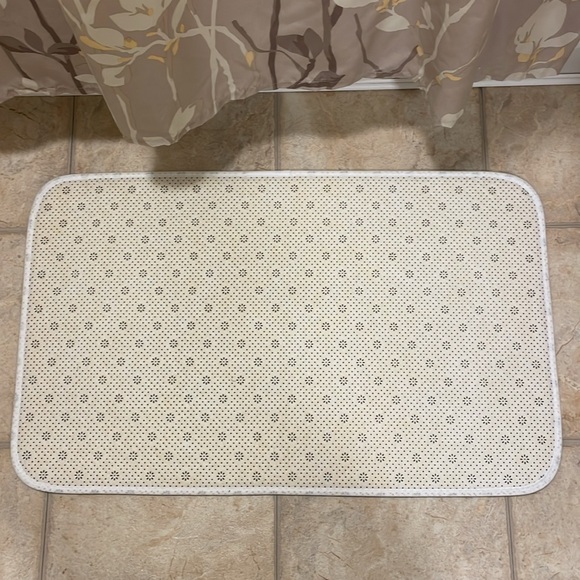 Christmas Farmhouse Shower Curtain/Snowflake Hooks & Bath Mat - Picture 7 of 7